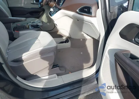 2017 Chrysler Pacifica Touring-L from USA, damaged, VIN 2C4RC1BG8HR578041